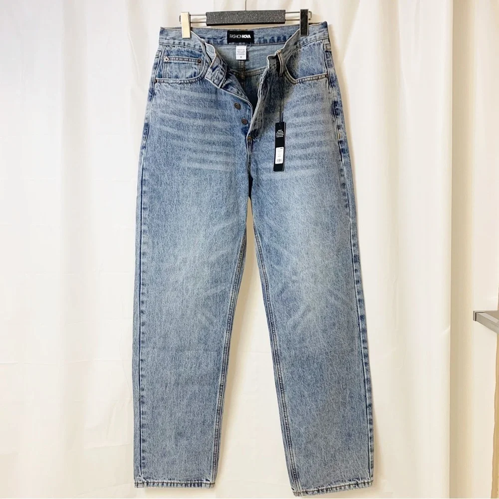 NWT Fashion Nova Crossover Straight Leg Jeans - Blue Light Wash - Picture 2 of 16